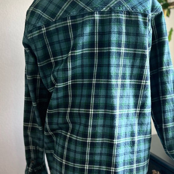 TNA Button Up - Picture 6 of 7